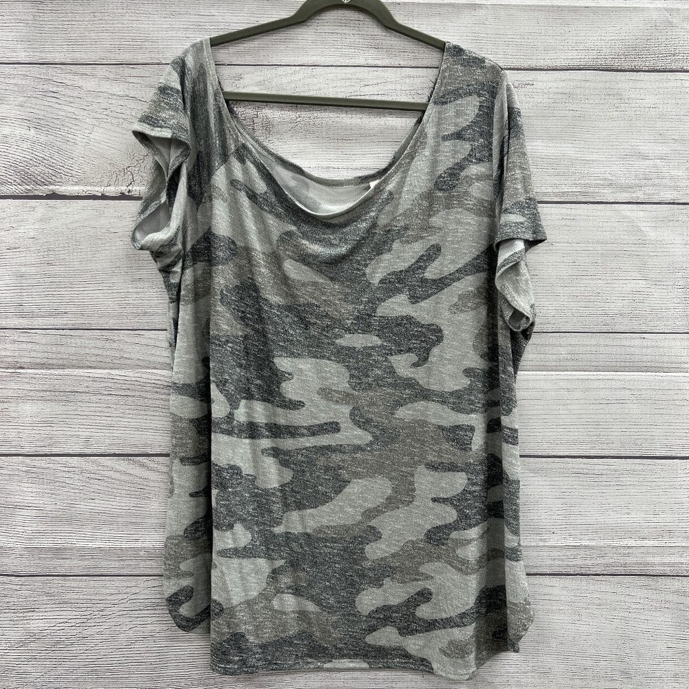 Retreat by Rhonda Shear Lounge Top [551]